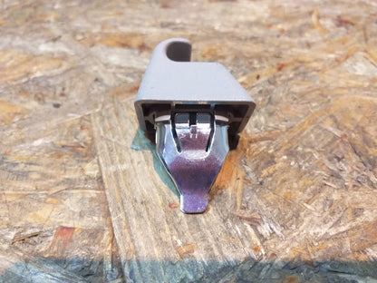 Astra H Bj 04-10 Halteclip Sonnenblende original GM Opel NEU