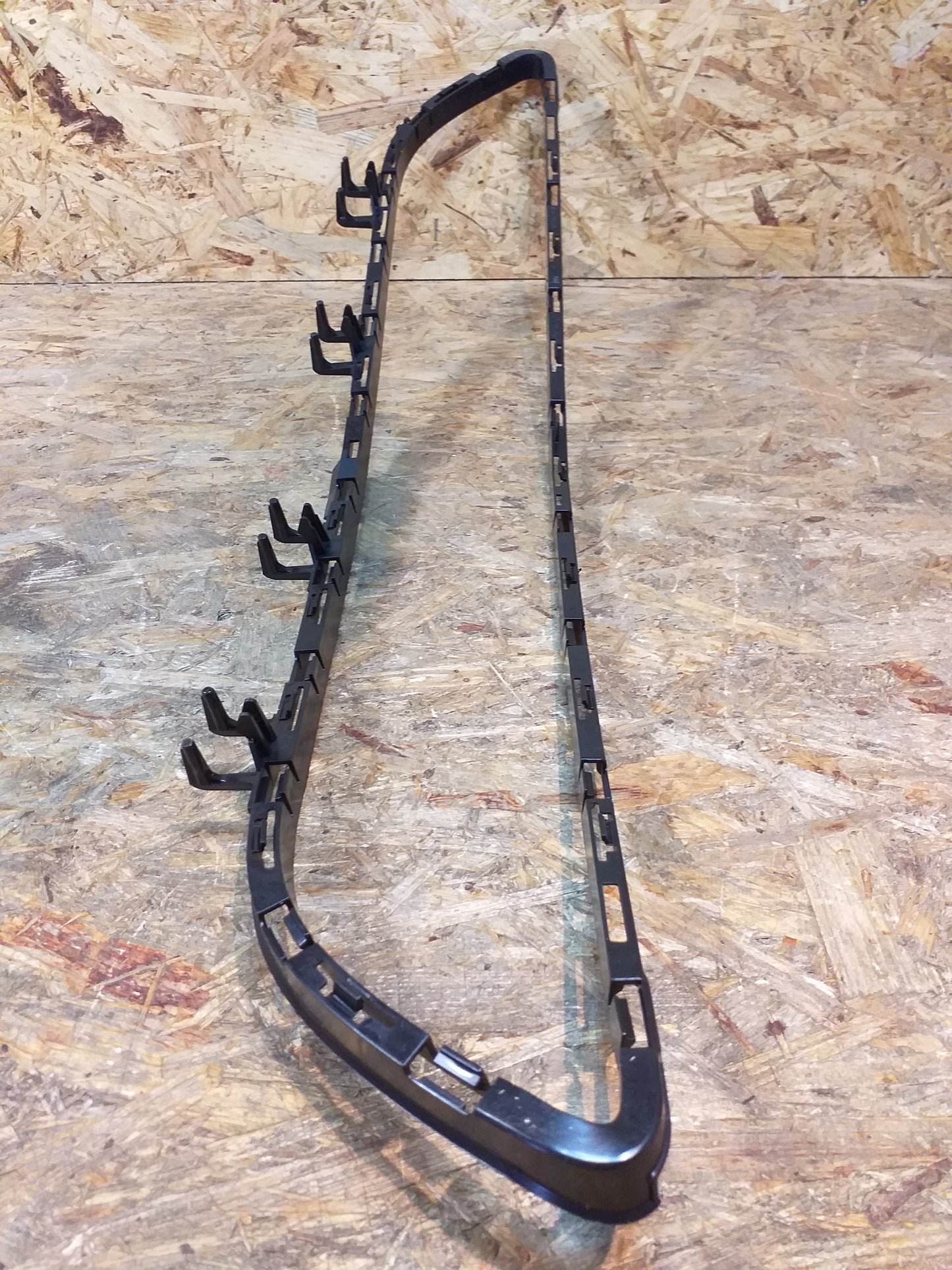 Astra H 04-15 Rahmen Kühlergrill unten original GM Opel NEU