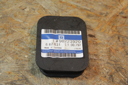 Original GM Opel Kappe Kupplungsgehäuse  90223920 Omega A , Senator B