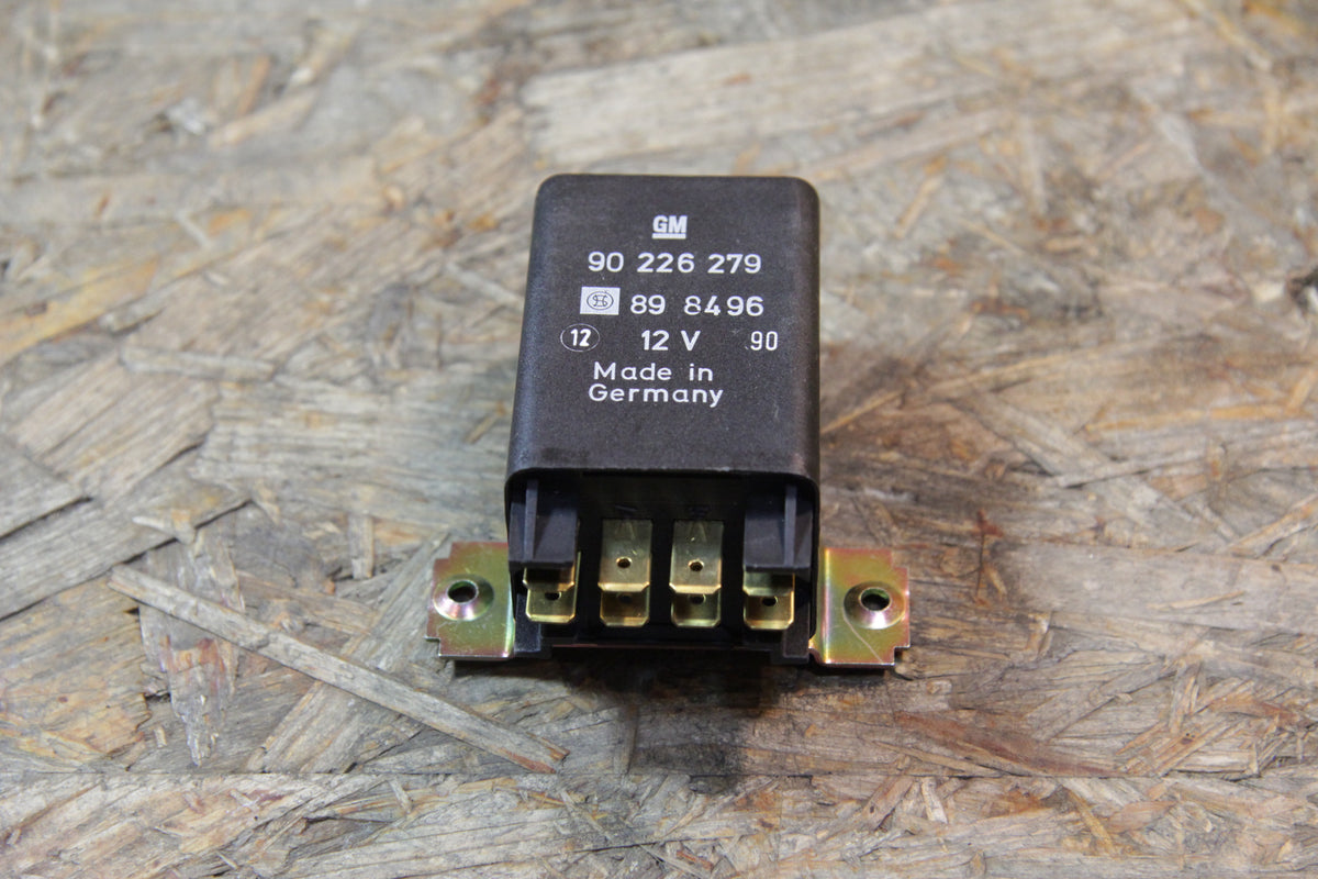 Original GM Opel Relais Scheinwerferwarnanlage  90226279 Corsa A