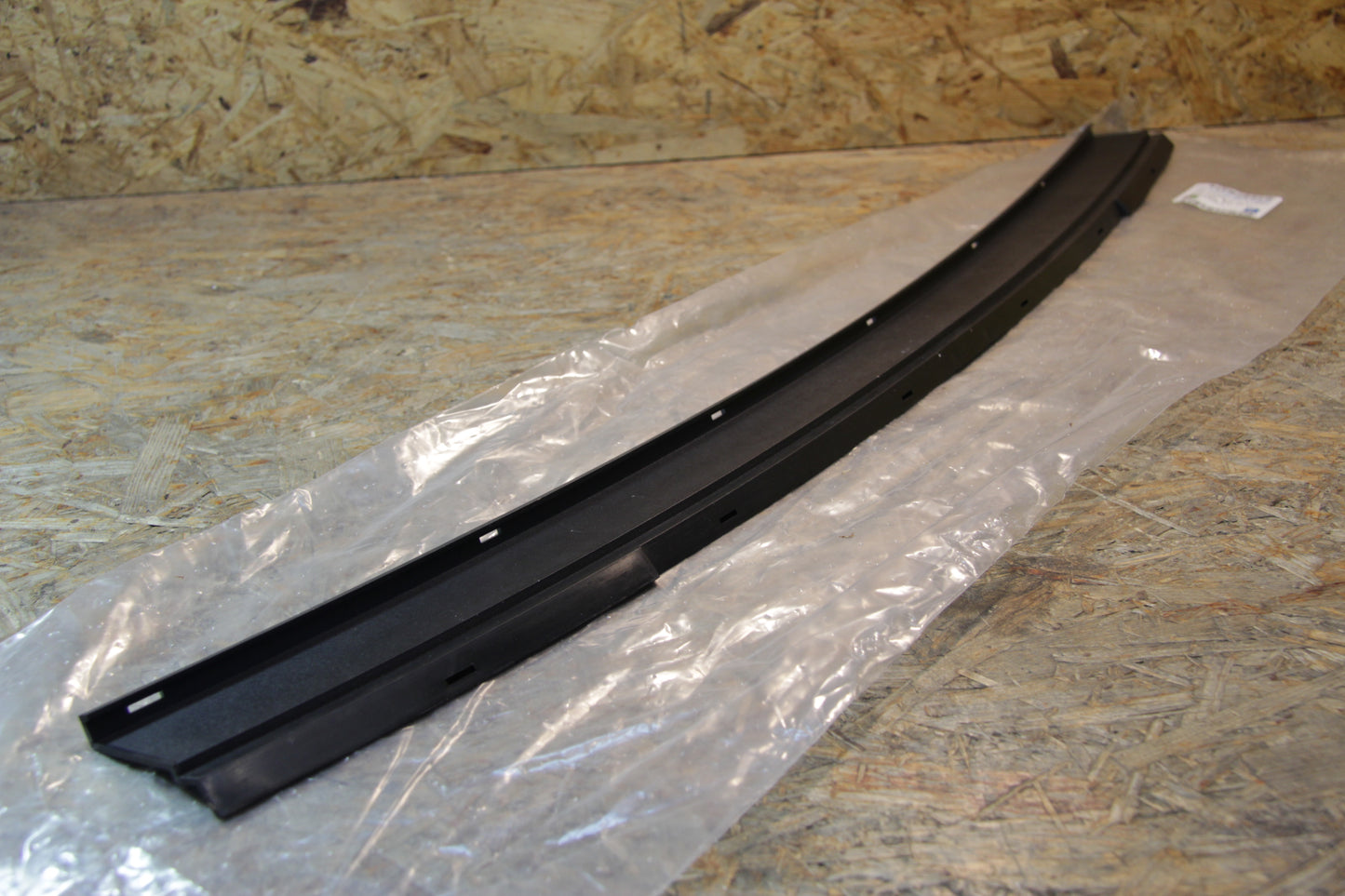 Original GM Opel Abdeckung Frontverkleidung Stoßfänger  innen  90327279 Omega A