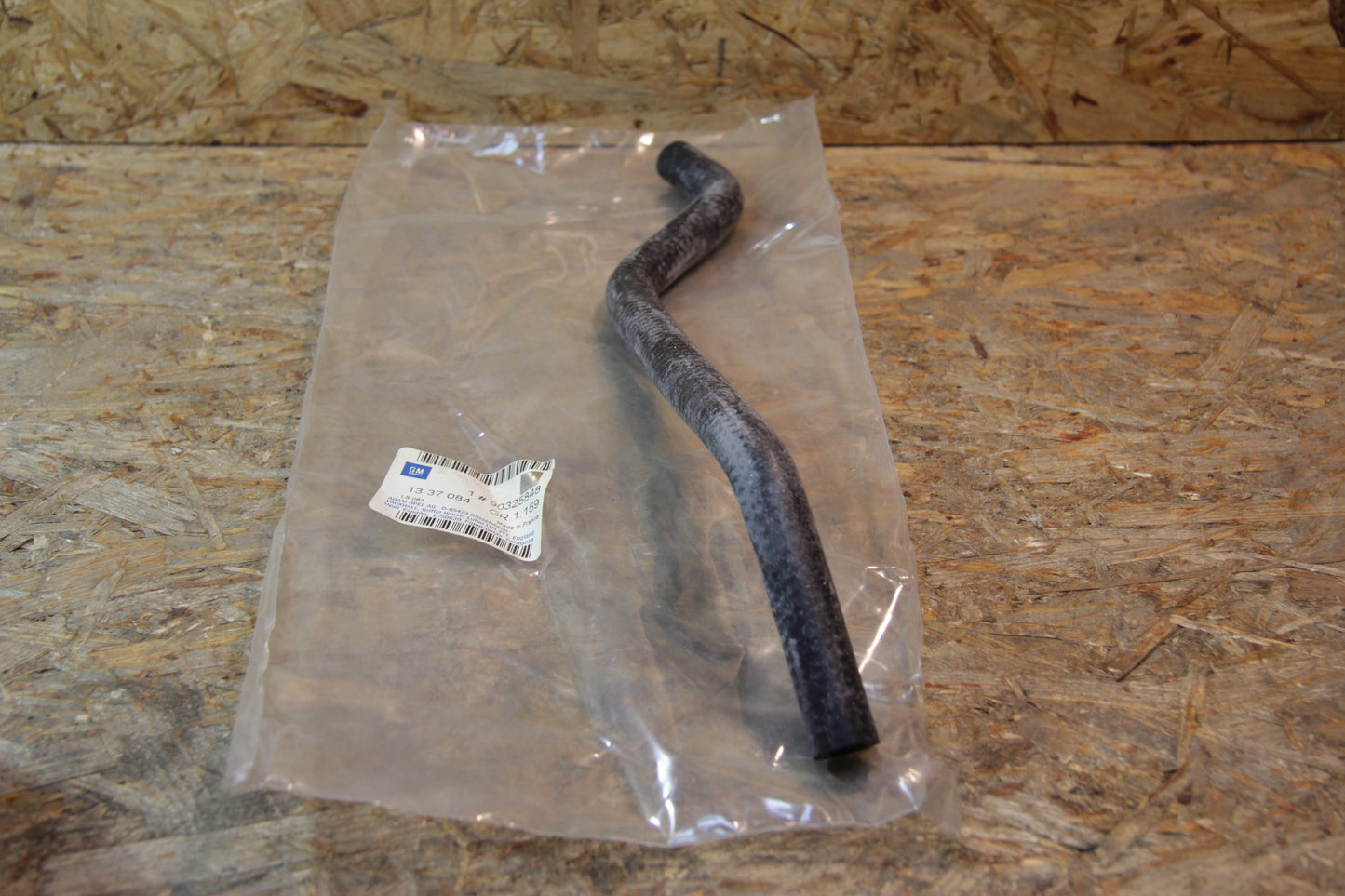 Original GM Opel Schlauch Ausgleichsbehälter an Kühler 90325848 Kadett E