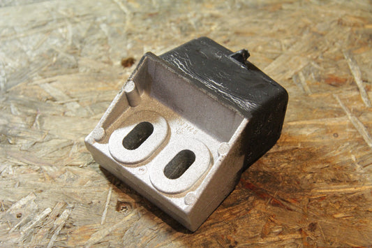 Original GM Opel Dämpfungsblock Motorbefestigung hinten  9224058 Vectra B Neu