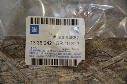 Original GM Opel Schlauch Verbindungsrohr an Wasserpumpe 90094687 Kadett E , Kadett E Cabrio Neu