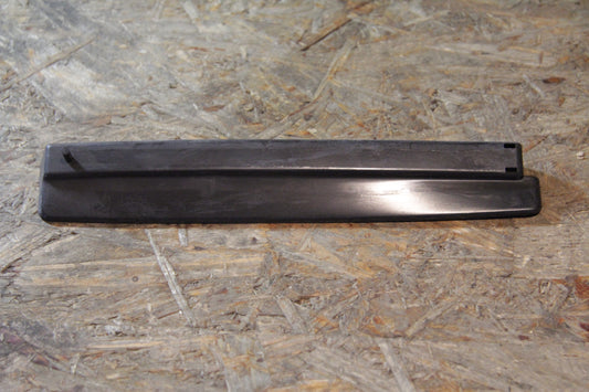 Original GM Opel Blende Führungsschiene innen Sitz rechts  90104330 Ascona C Neu
