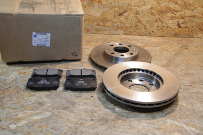 Original GM Opel Bremsensatz  vorne mit Bremsscheiben und Belägen  93175479 Kadett E Neu