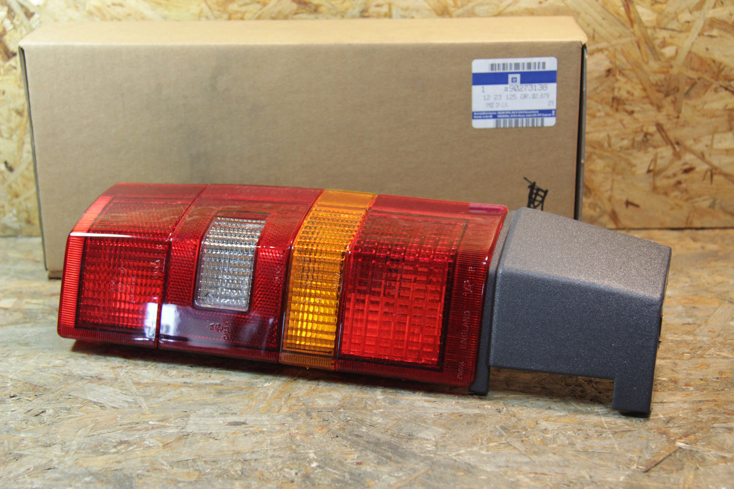 Original GM Opel Heckleuchte Rechts Kadett E Combo 90273138 Kadett E Neu