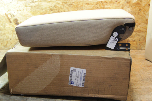 Original GM Opel Armlehne hinten mitte kaschmir Polstercode: XXJT ohne Ablagekasten 13187414 Vectra C Neu