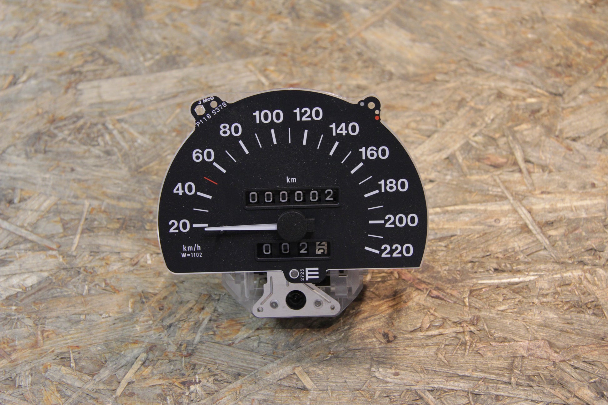 Tachometer km/h mit Tageskilometerzähler Wegdrehzahl: 1102 Delco