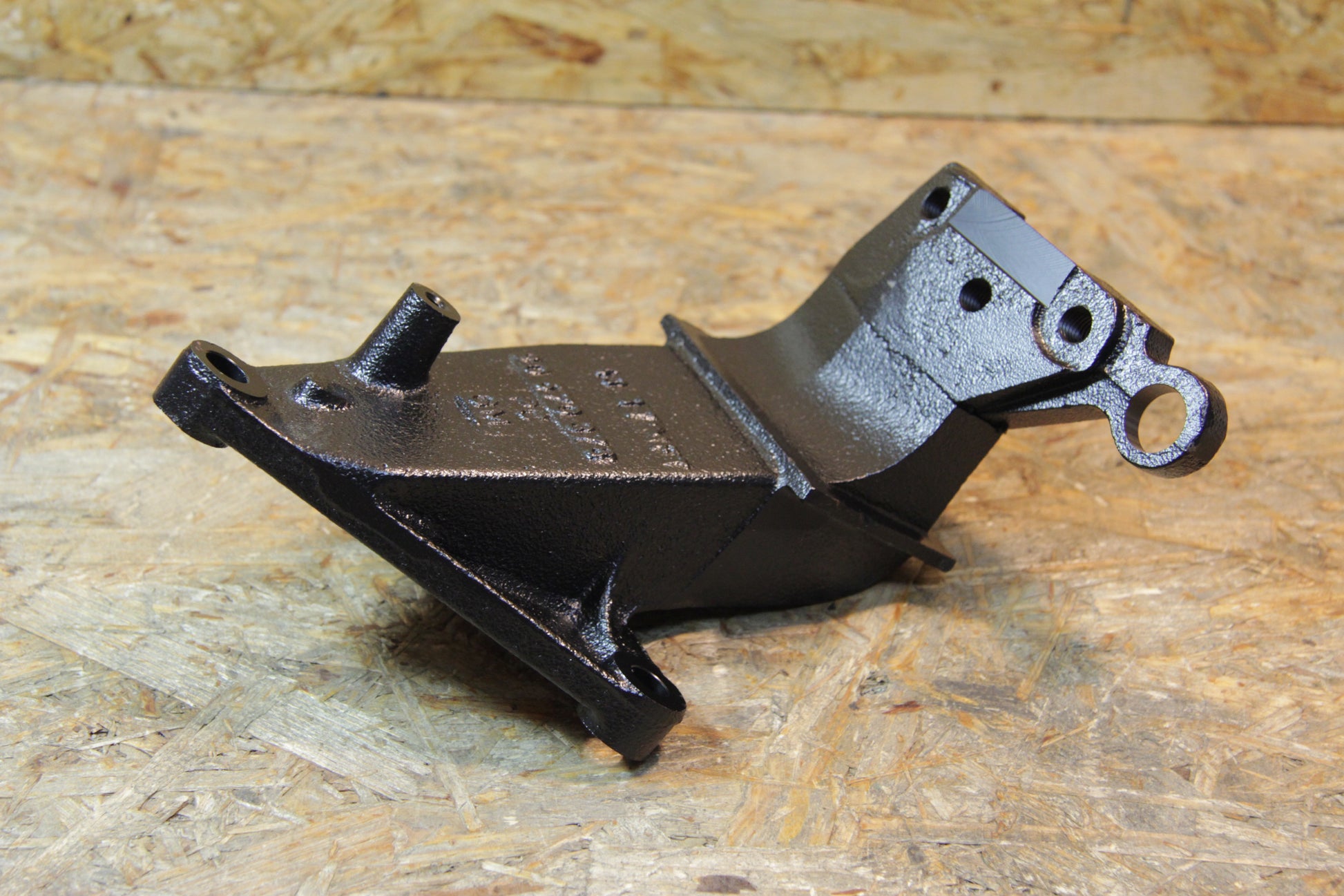 Motorhalter, rechts, Metall