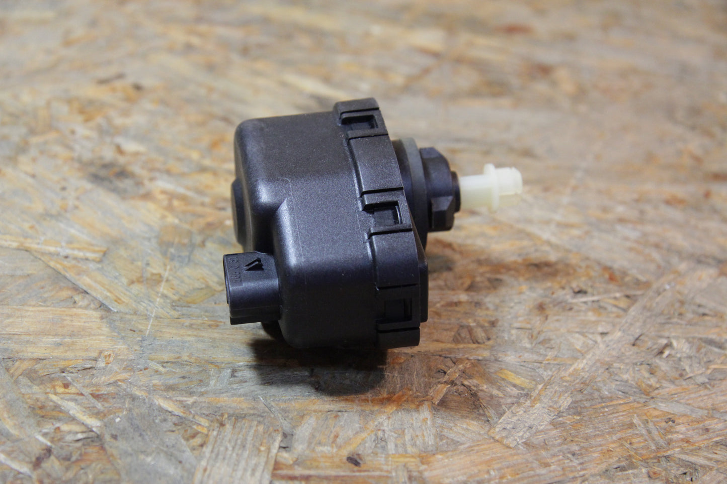 Stellmotor  Leuchtweitenregulierung