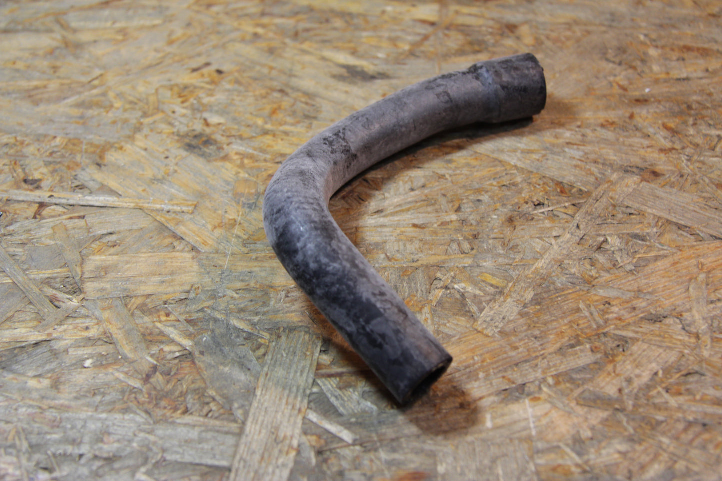 Original GM Opel Heizungsschlauch Vorlauf Anschluss an Heizkörper 90156583 Ascona C , Kadett D