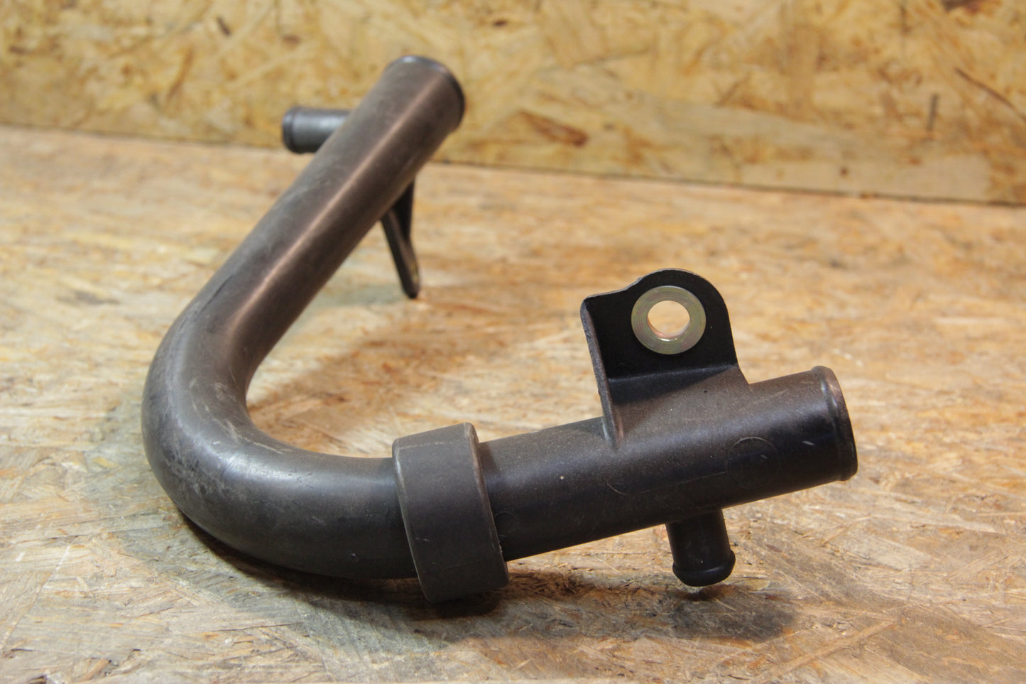 Original GM Opel Rohr Kühler an Wasserpumpe 90264580 Kadett E , Kadett E Cabrio