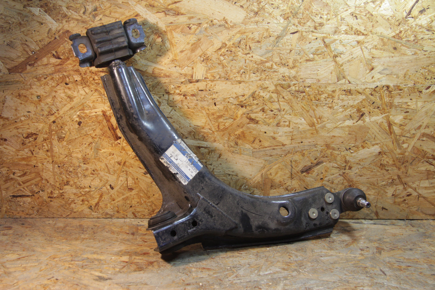 Original GM Opel Lenker vorn unten links 90342898 Kadett E