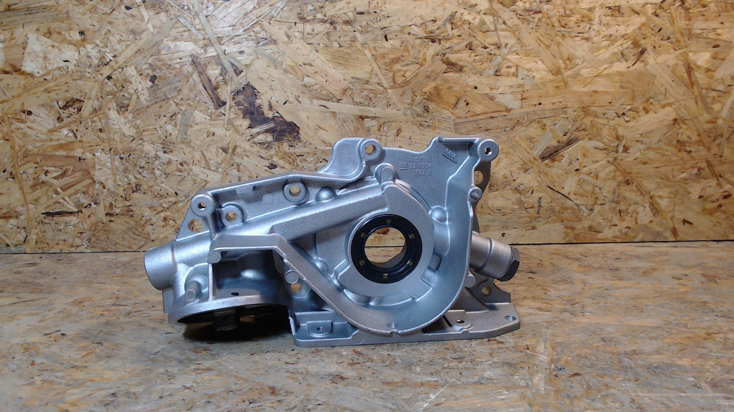 Original GM Opel Ölpumpe 90009728 Ascona C , Kadett D , Kadett E , Kadett E Cabrio
