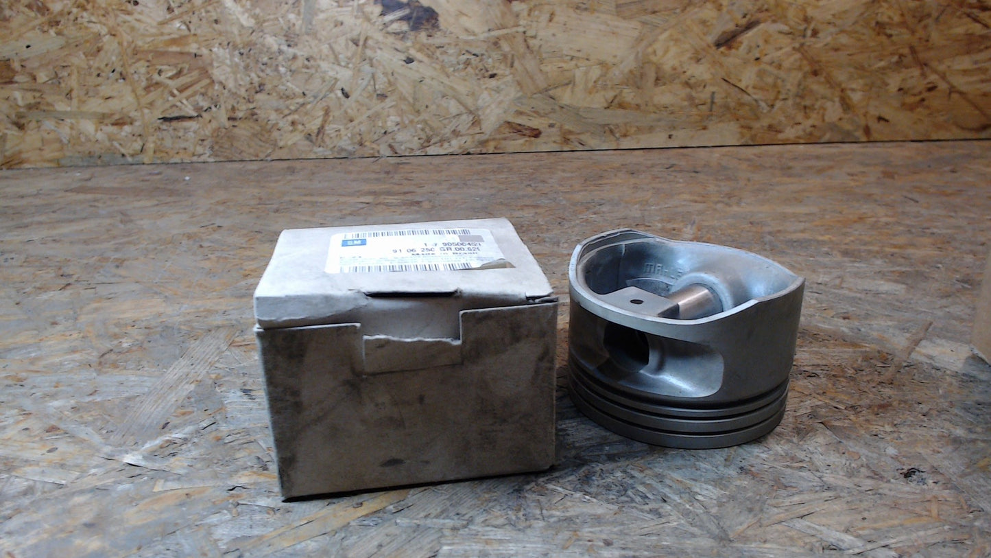 Original GM Opel Kolben 90500459 Astra G , Astra G Cabrio , Vectra B , Zafira A , Zafira A
