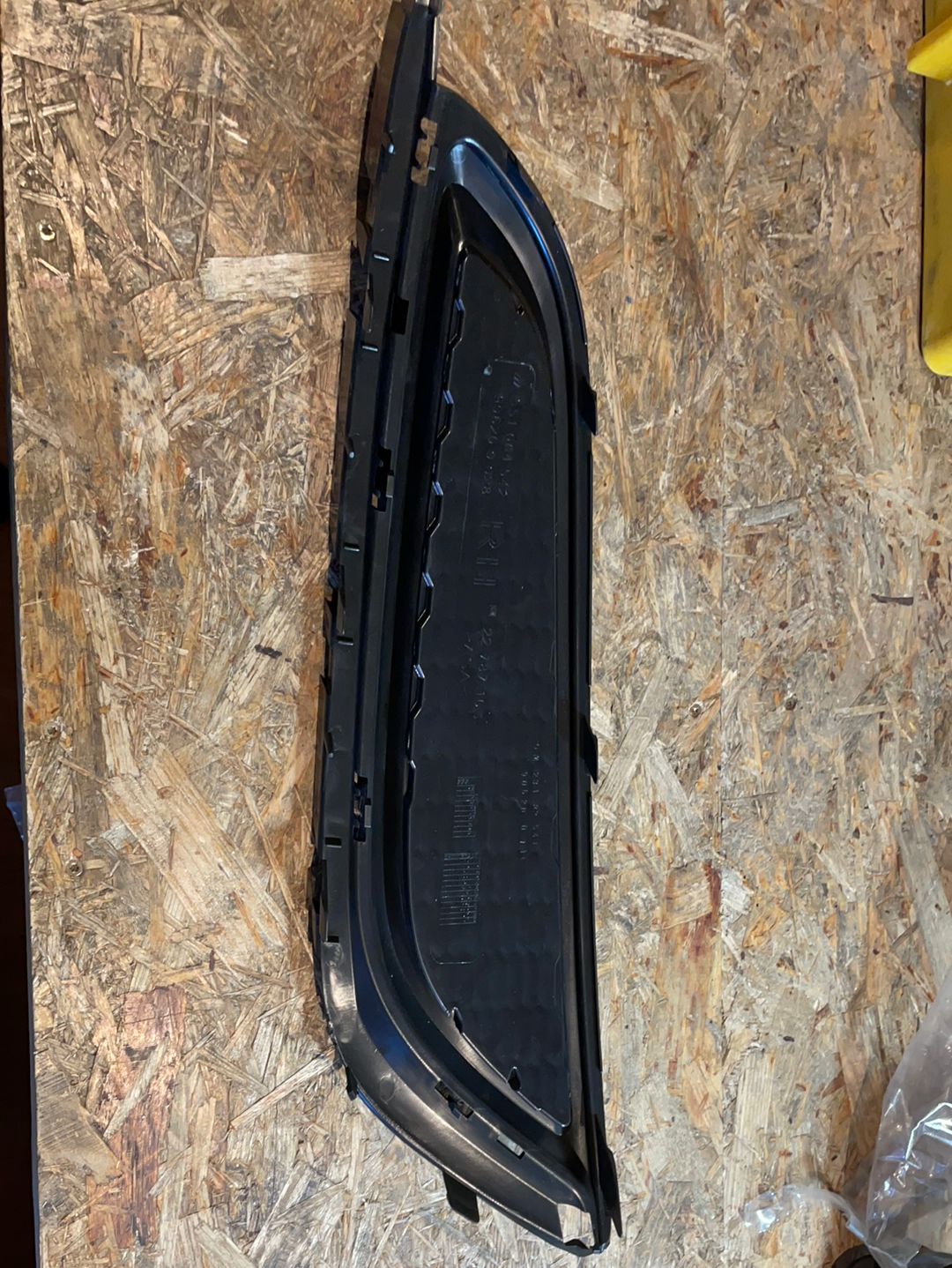 Original GM Opel Insignia A Stoßfängereinsatz vorne rechts Neu