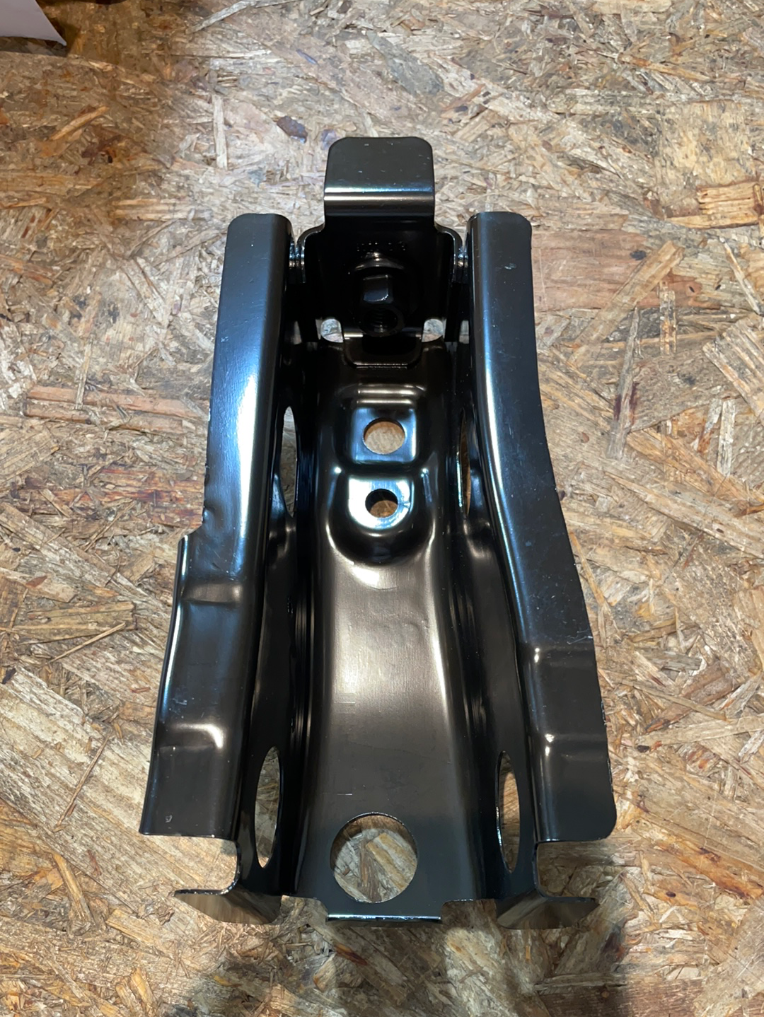 Original GM Opel Astra K Abstützung Motorraum Halterung Neu