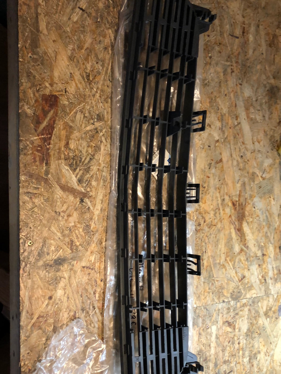 Original GM Opel Meriva A Kühlergrill unten Neu