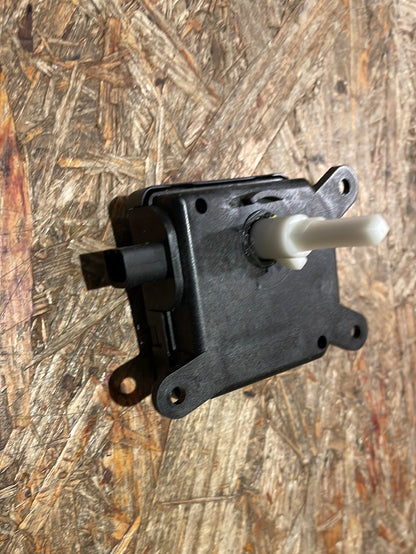 Original GM Opel Astra G/H Zafira Stellmotor Lufteingangsklappe Neu