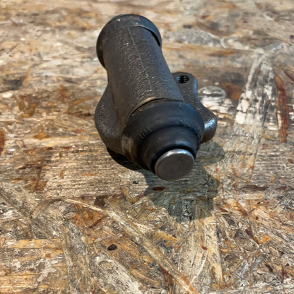 Original GM Opel Corsa A Kadett E Bremszylinder Neu