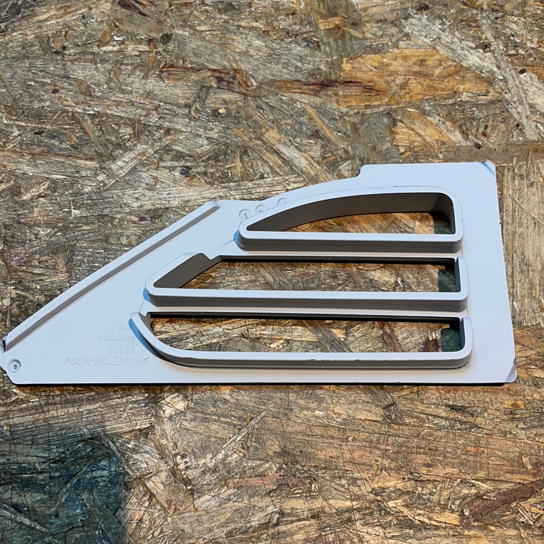Original GM Opel Adam Verkleidung Kühlergitter Neu