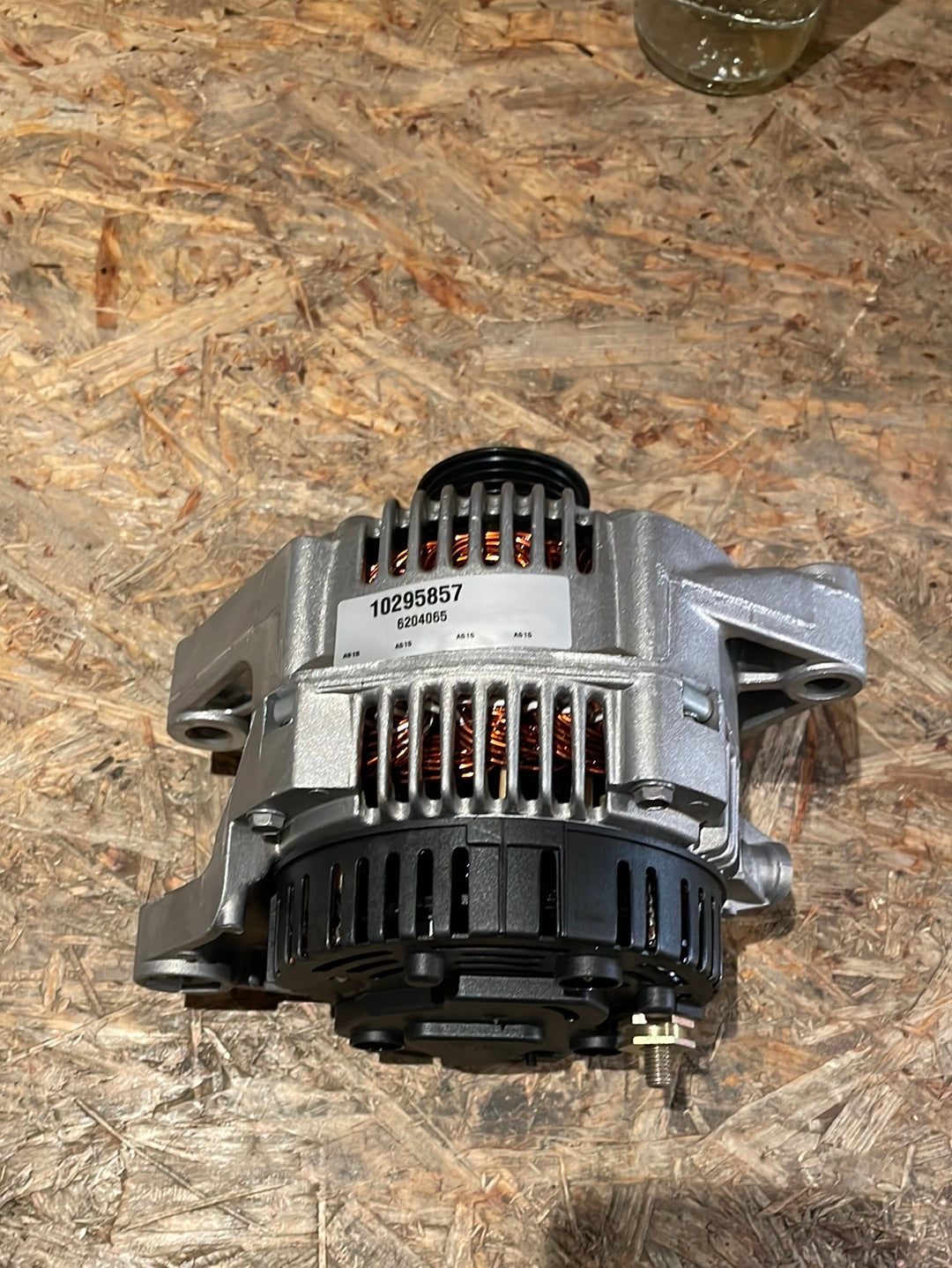 Original GM Opel Sintra Lichtmaschine 105A Neu