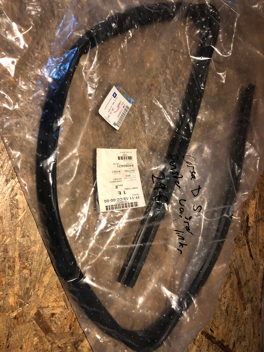 Original Opel Corsa D Dichtung Fenster vorne links Neu