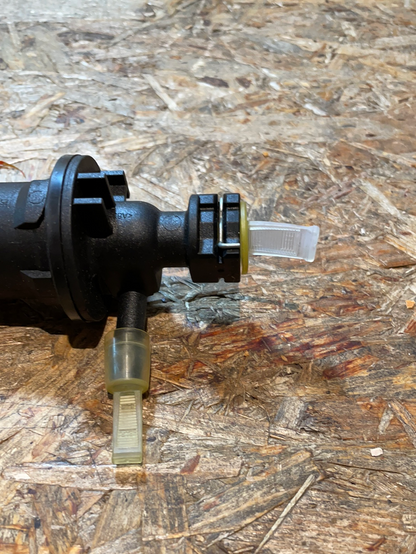 Original GM Opel Vivaro A Kupplung Hauptbremszylinder Neu
