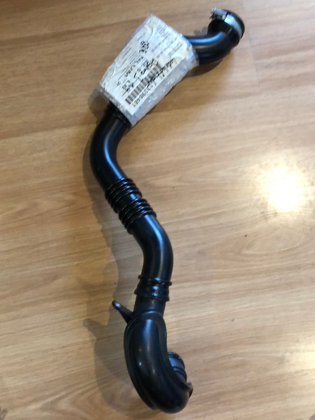 Original GM Opel Astra J Ladeluftrohr Neu