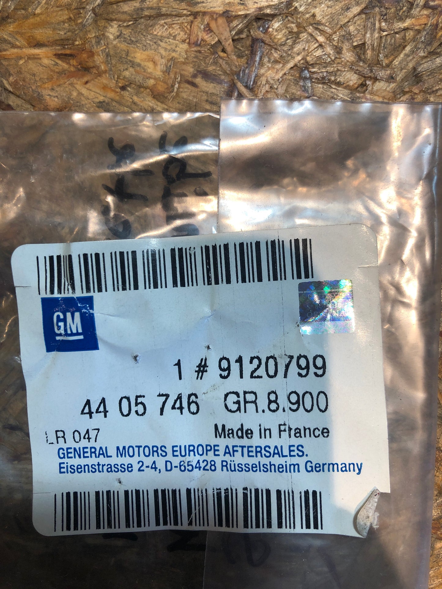 Original GM Opel Vivaro Schraube an Kupplungsscheibe und Druckplatte Neu