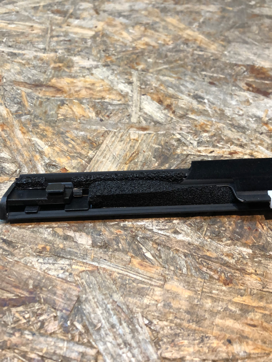 Original GM Opel Mokka Fensterleiste Gummiaabdichtung Zierleiste hinten rechts Neu