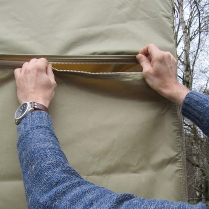 Seitenwand mit Fenster, beige