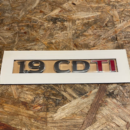 Original GM Opel Vectra C Caravan Schriftzug „1.9 CDTI“ hinten Neu