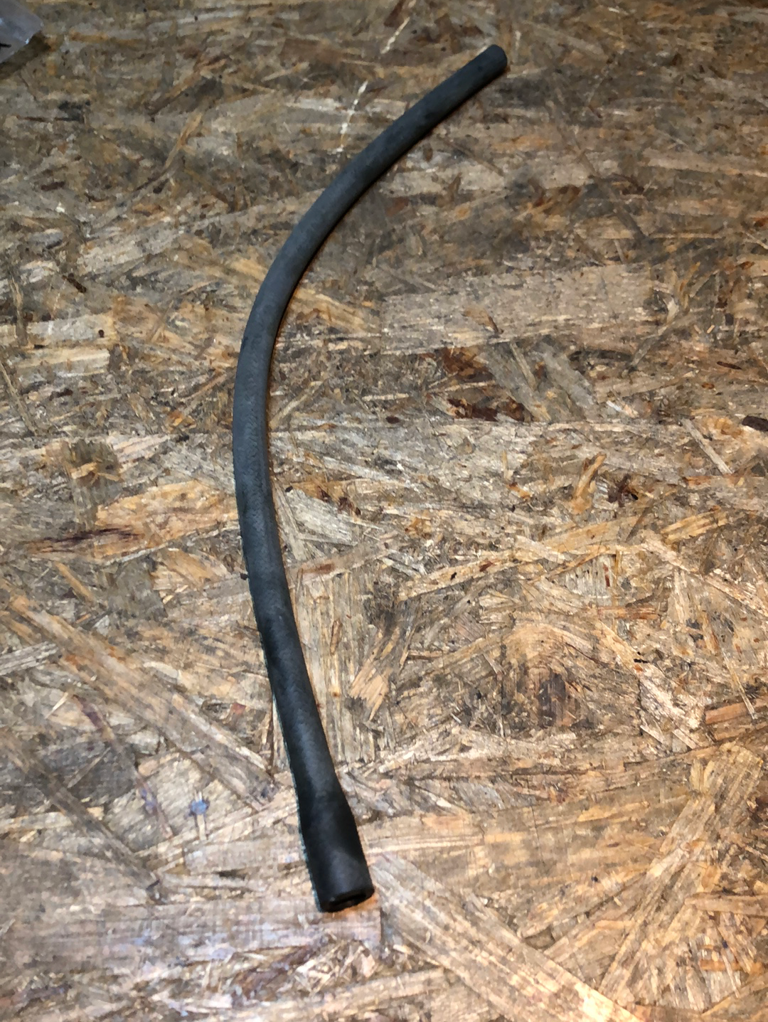 Original GM Opel Corsa B Tigra A Entlüftungsschlauch an Vergaser Neu
