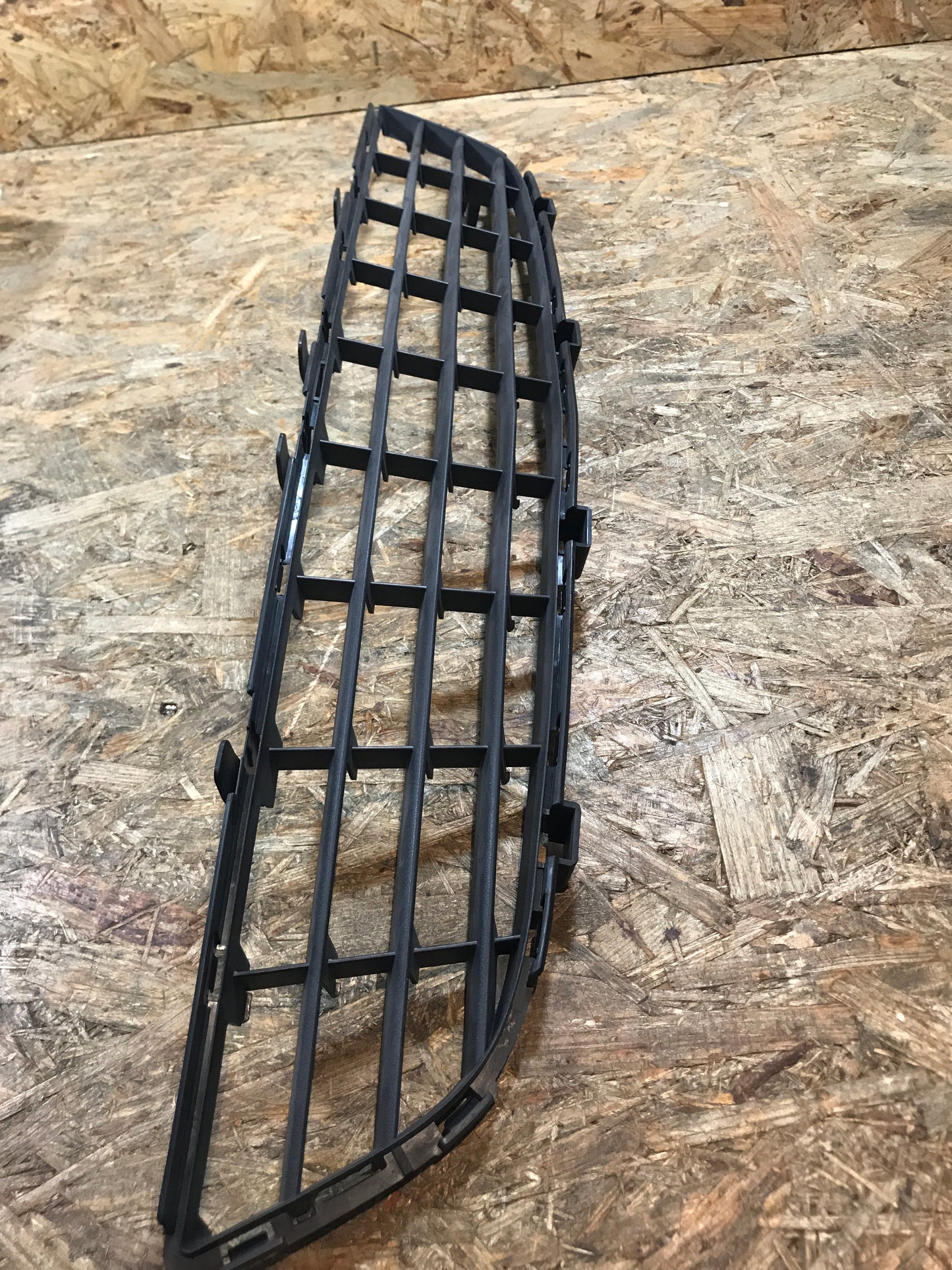 Original Opel Vectra C 02-05 Frontgrill unten NEU