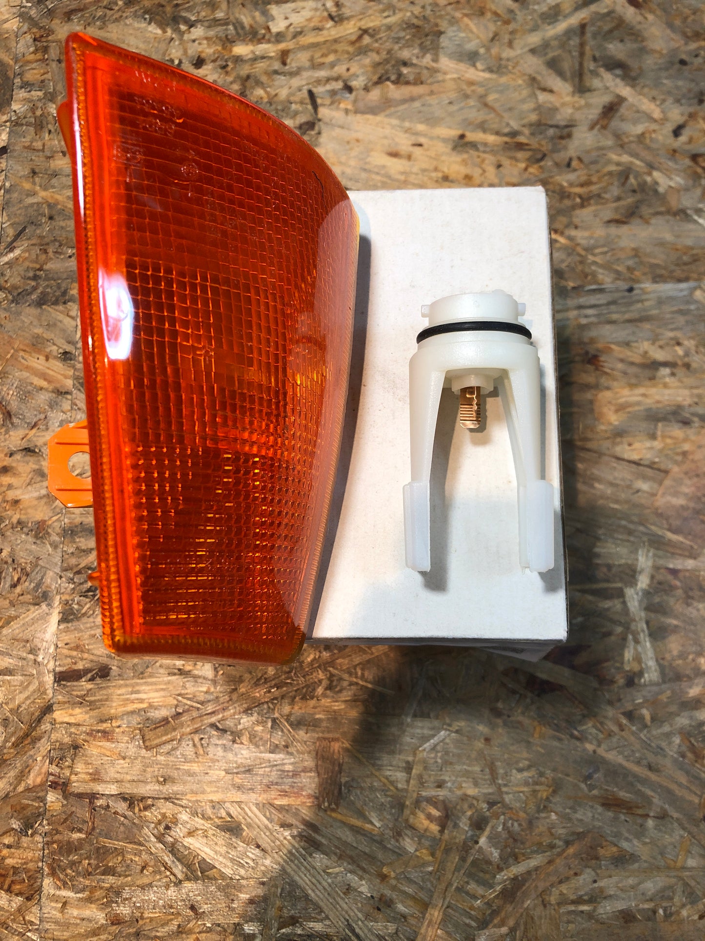 Original NOR Opel Kadett E Blinker Vorne Rechts Neu