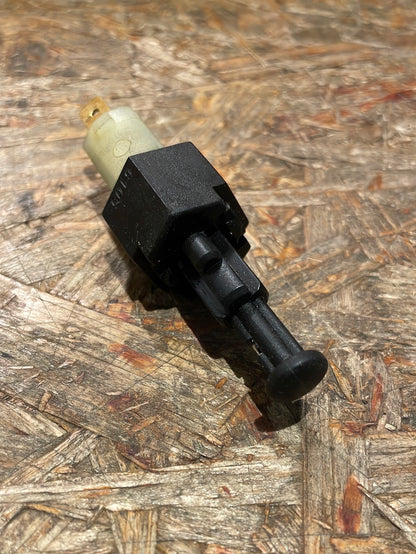 Original GM Opel Kadett E Schalter Drehzahlbegrenzer Neu