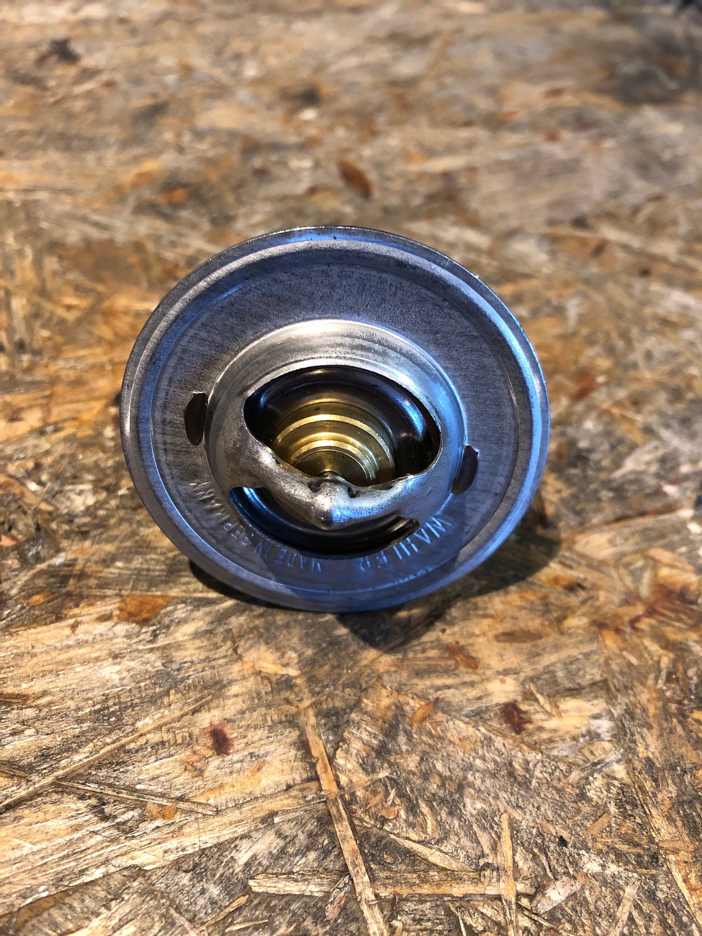 Original GM Opel Astra F G Thermostat Kühlmittel Neu