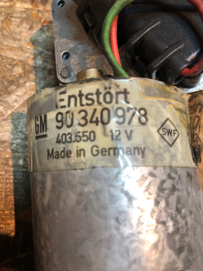 Original GM Opel Corsa C  Tigra Twintop Wischermotor vorne Neu