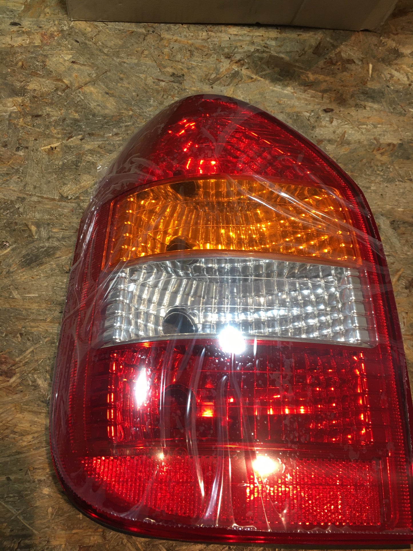 Origianl Zafira B Heckleuchte Rechts NEU