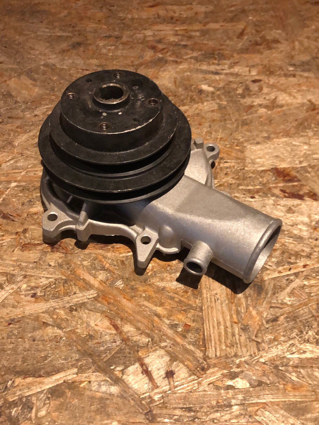 Original GM Opel Commodore Admiral Kapitän A B Wasserpumpe mit Servo Neu