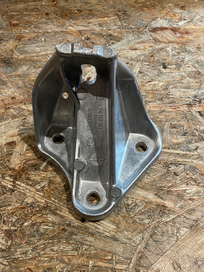 Original GM Opel Senator A 23TD Motorhalterung links Neu