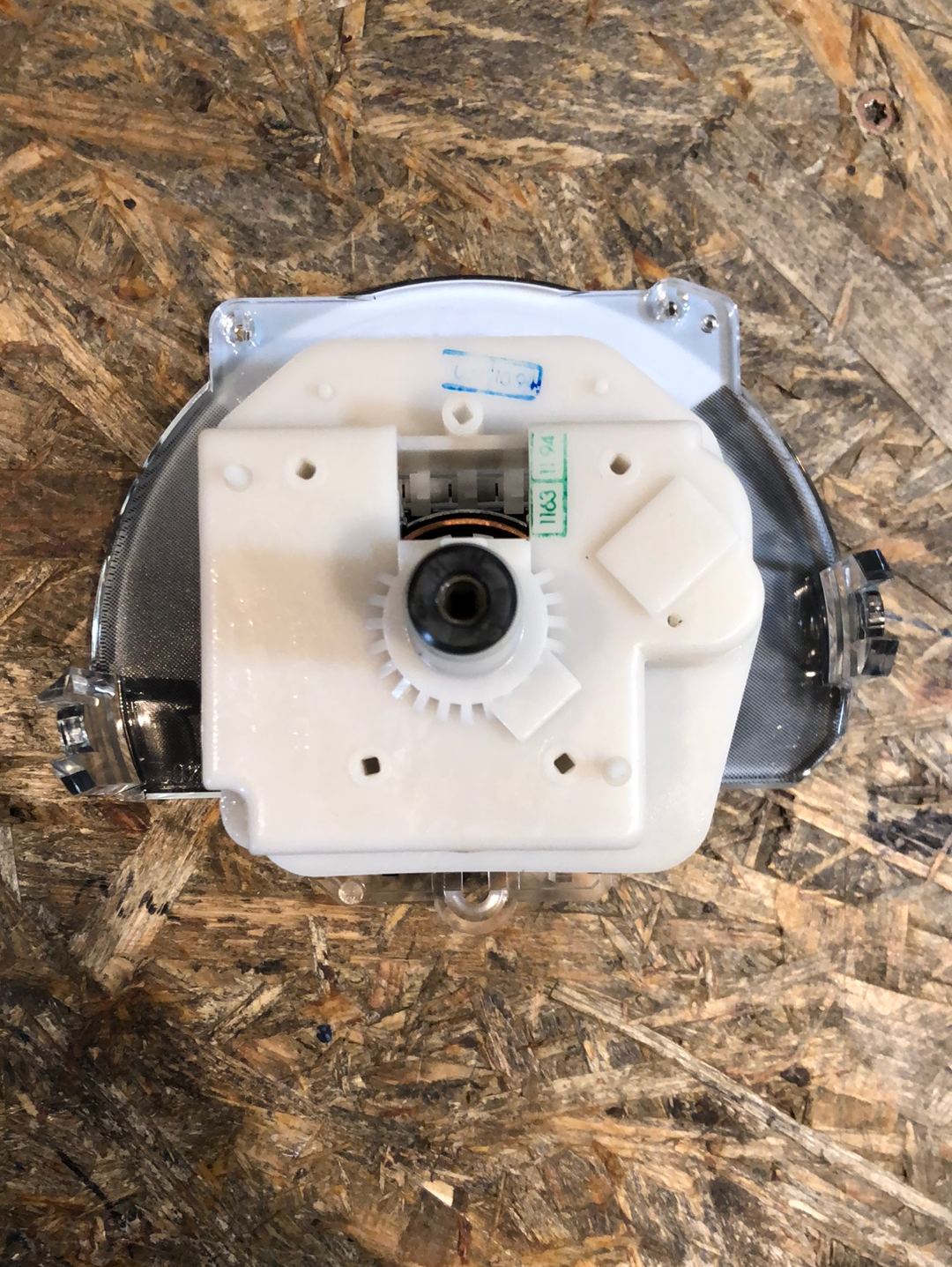 Original GM Opel Astra F Tachometer KM/H mit Tageskilometerzähler Neu