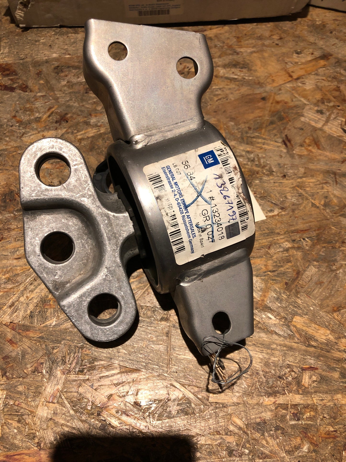 Original Opel Corsa D Motoraufhängung Neu