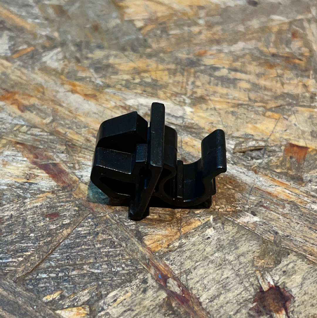 Original GM Chevrolet Halteklammer Neu