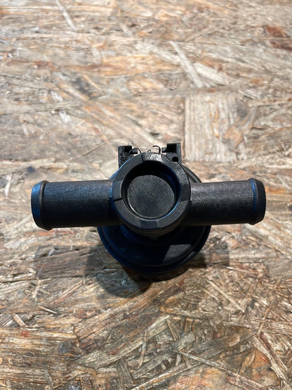Original GM Opel Corsa B Omega B Astra F Kühlmittel Regelventil Neu