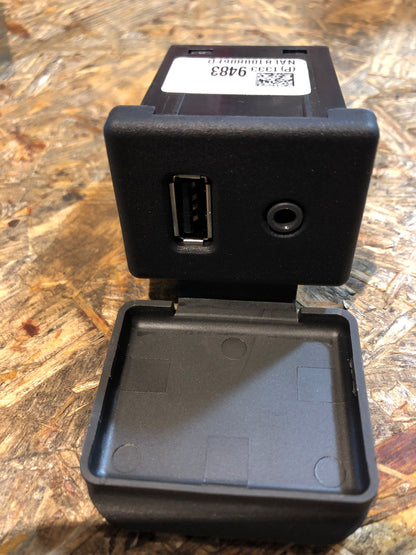 Opel Meriva B Aux / USB Connection Neu