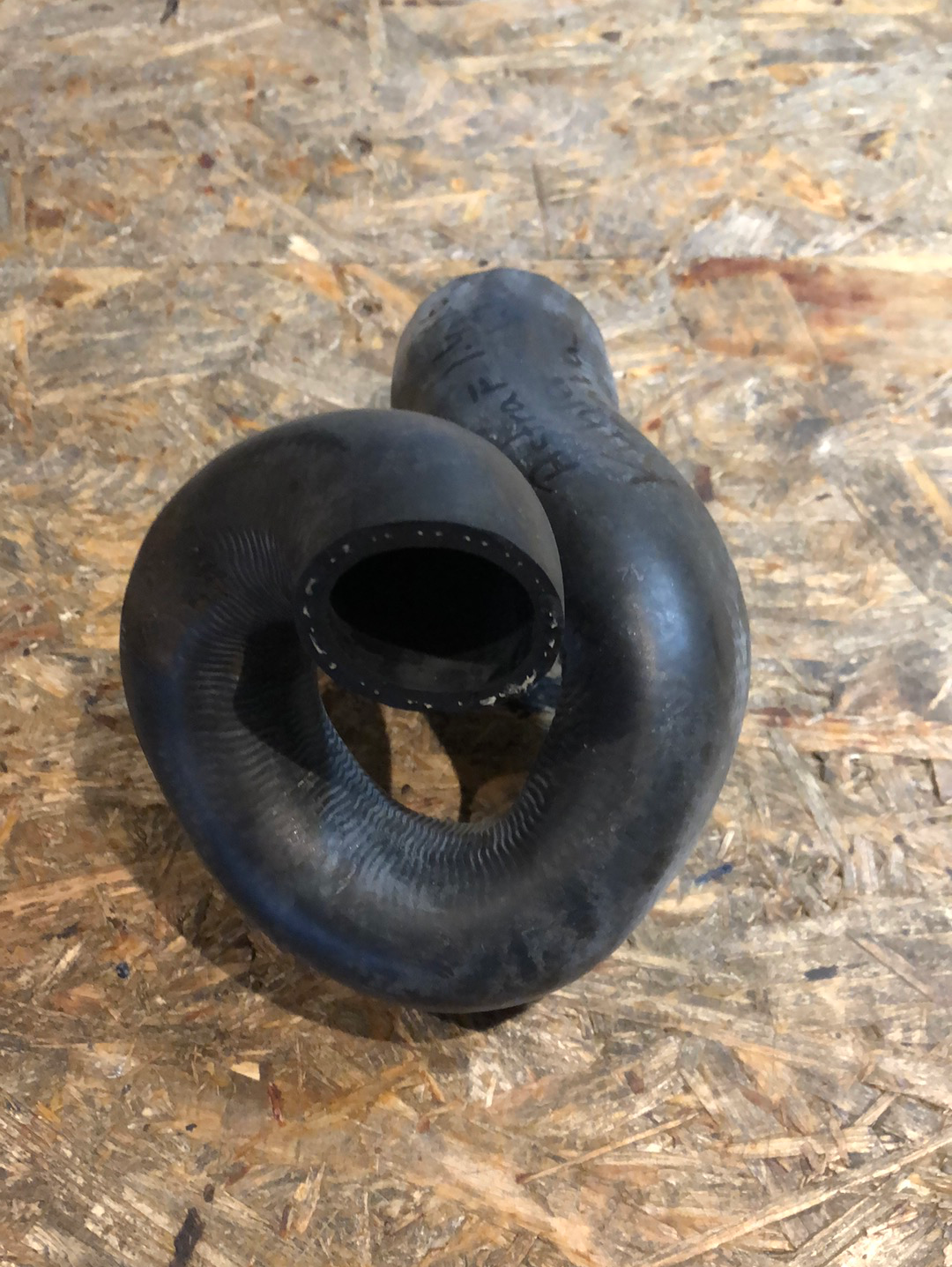 Original GM Opel Astra F 1.4 1.6 Kühlerschlauch Einlass Neu