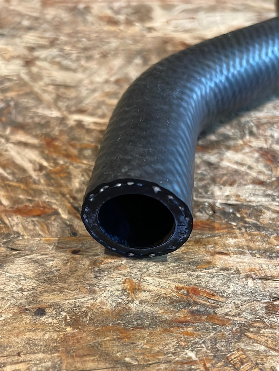 Original GM Opel Monterey Ölkühler Rücklaufschlauch Neu